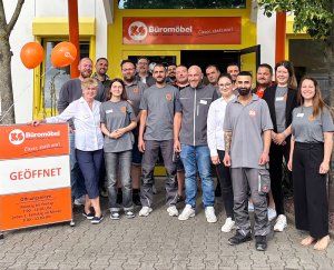 Das Team von KS Büromöbel am Knaller-Samstag